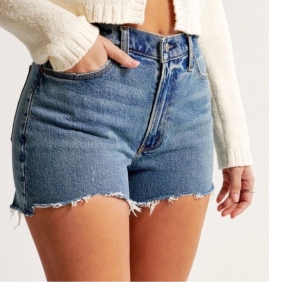Abercrombie & Fitch Curve Love High Rise Mom Denim Jean Shorts 16 4 inch - Picture 1 of 8